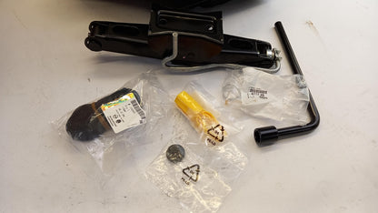 Original OE Peugeot Werkzeugkasten 1680518480