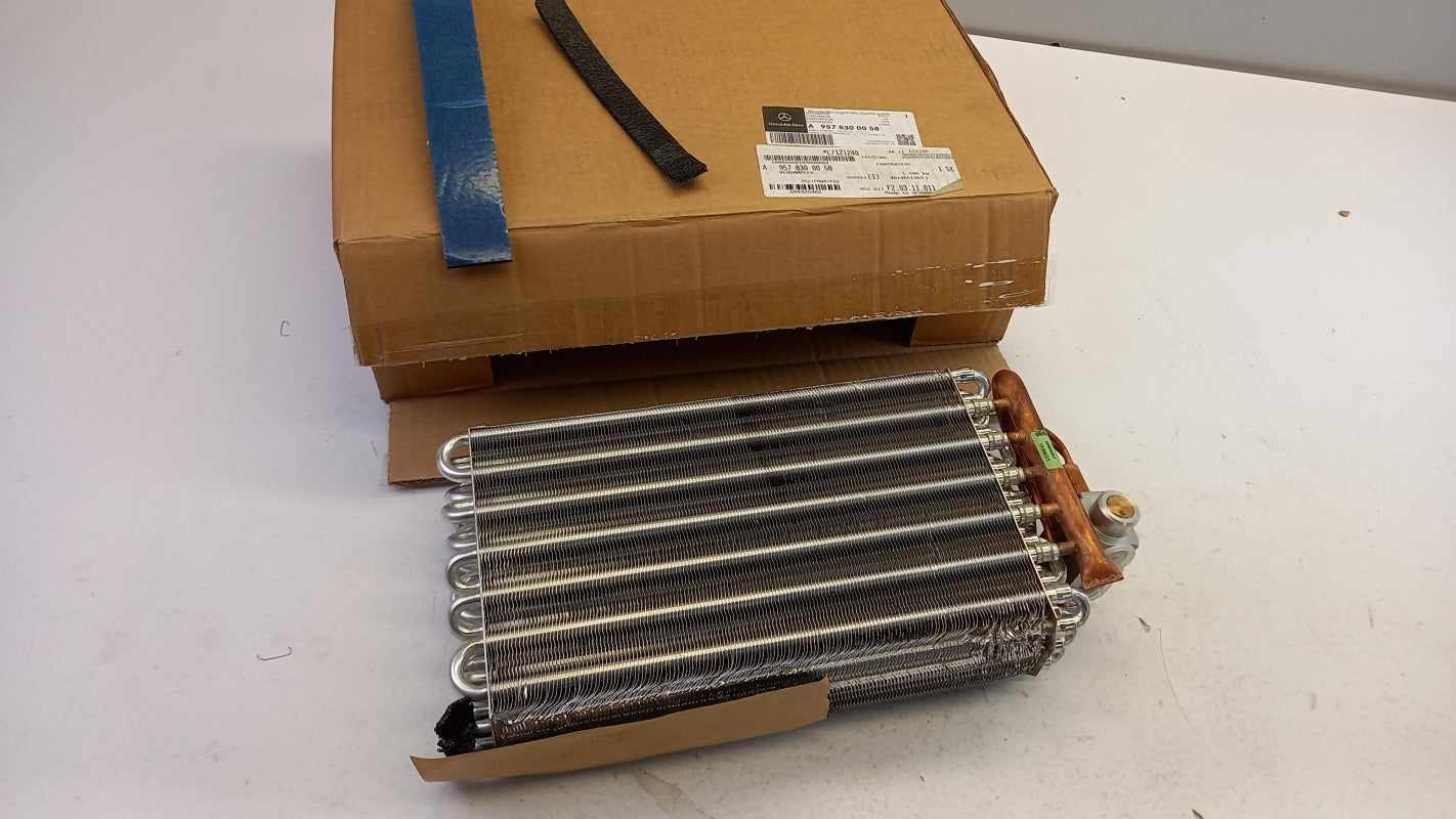 Original MERCEDES-BENZ Econic 1828 Klimakondensator A9578300058