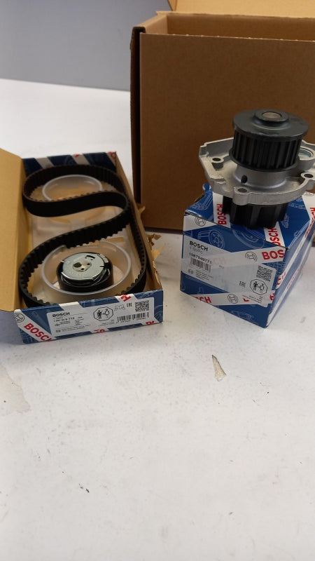 BOSCH für FIAT Panda 2006- Wasserpumpe + Zahnriemenkit 1.4 1987946387