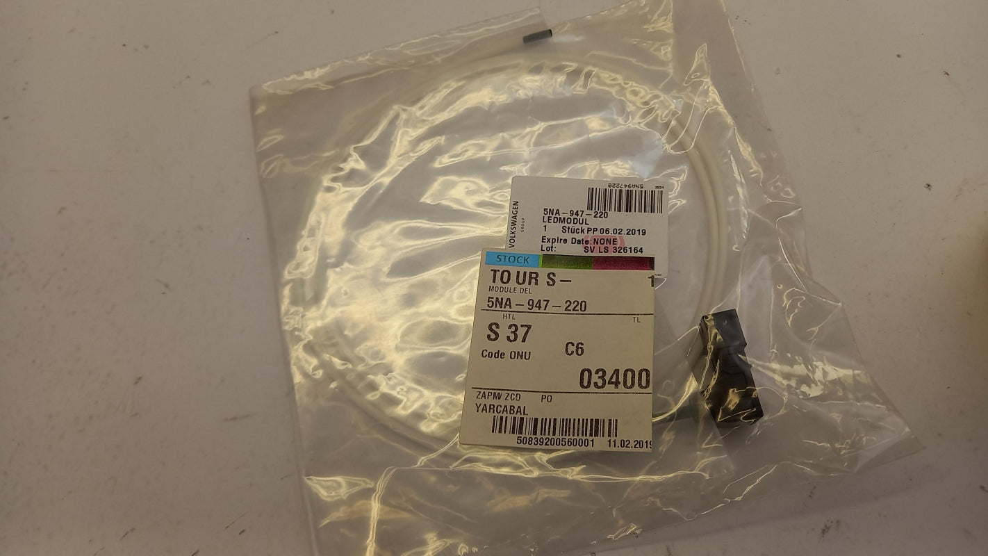 Original OE Volkswagen lighting control unit 5NA947220 