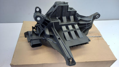 Original MERCEDES-BENZ E-klasse W213 V213 S213 X213 Sicherungskasten A2135403639