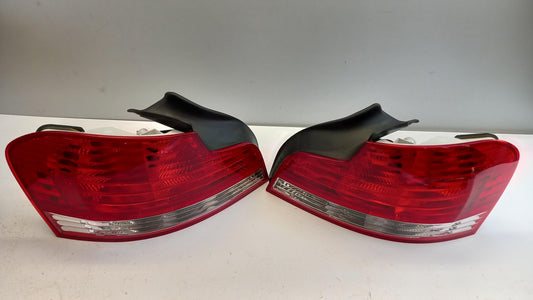 Original BMW 1er E82 E88 (2007-2011) Heckleuchte Satz Links Rechts 63214871751