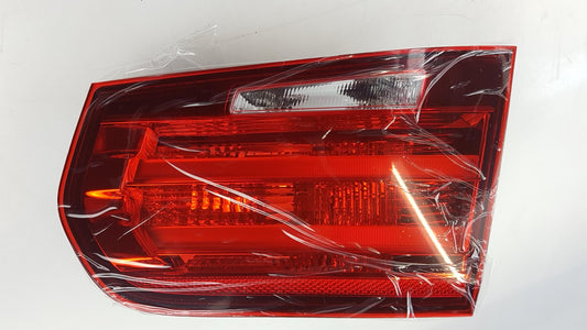 Original BMW 3' F30 F80 M3 F31 F35 Heckleuchte innen rechts 63217372794