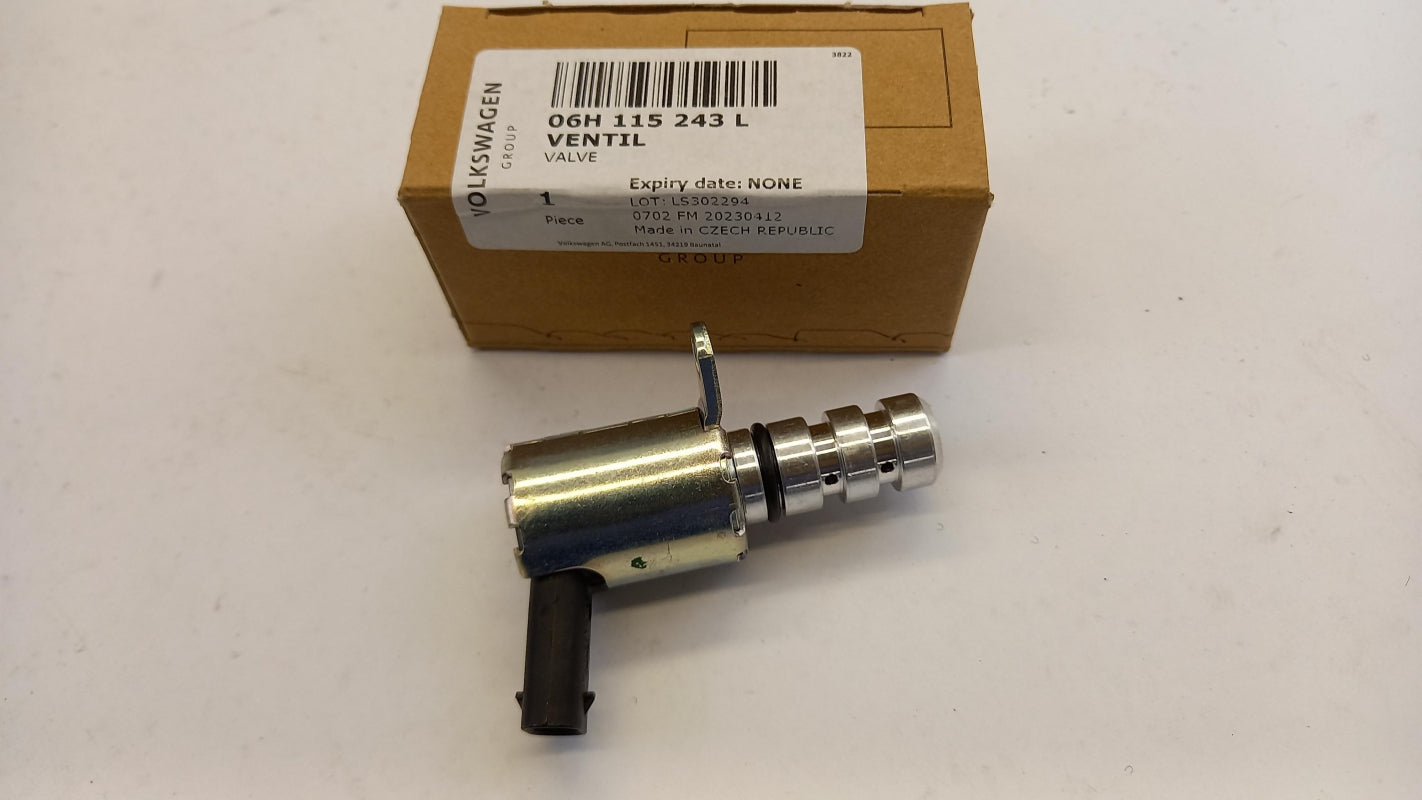 Original AUDI A3 A4 A5 A6 Q3 Q5 VW Golf Passat Nockenwellensensor 06H115243L