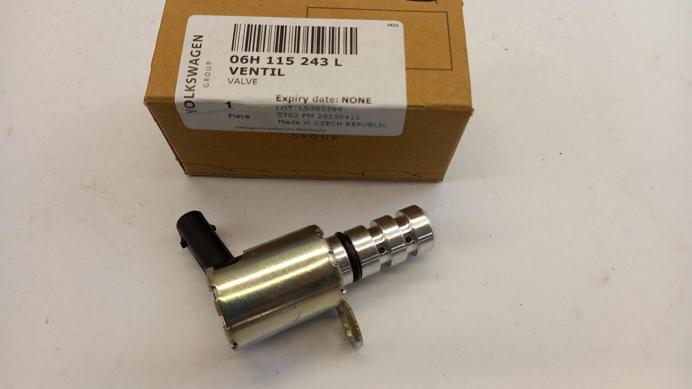 Original AUDI A3 A4 A5 A6 Q3 Q5 VW Golf Passat Nockenwellensensor 06H115243L