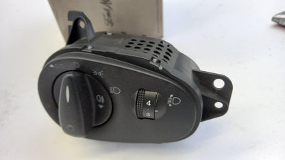 Original FORD Focus Scheinwerfer Schalter 1105207