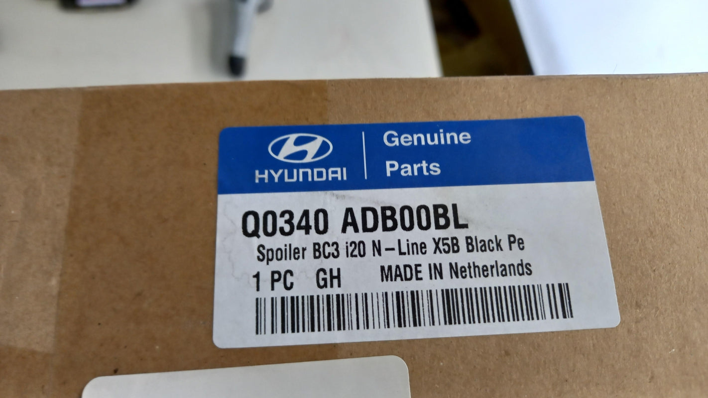 Original HYUNDAI i20 Spoiler Q0340ADB00BL