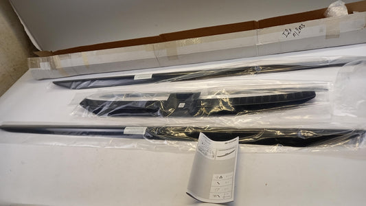 Original HYUNDAI i20 (2021-2023) Styling Kit Schwarz Q0300ADE00BL