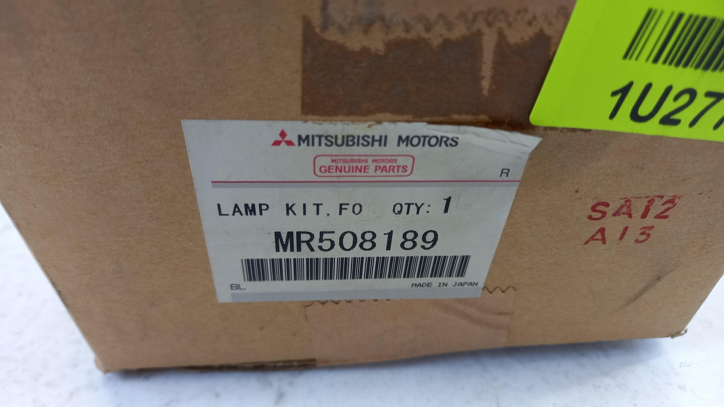 Original OE MITSUBISHI Nebelscheinwerfer MR508189
