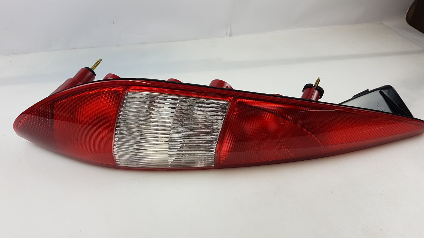 Original FORD Mondeo (GE) '00-'07 Heckleuchte Rücklicht links 1331601