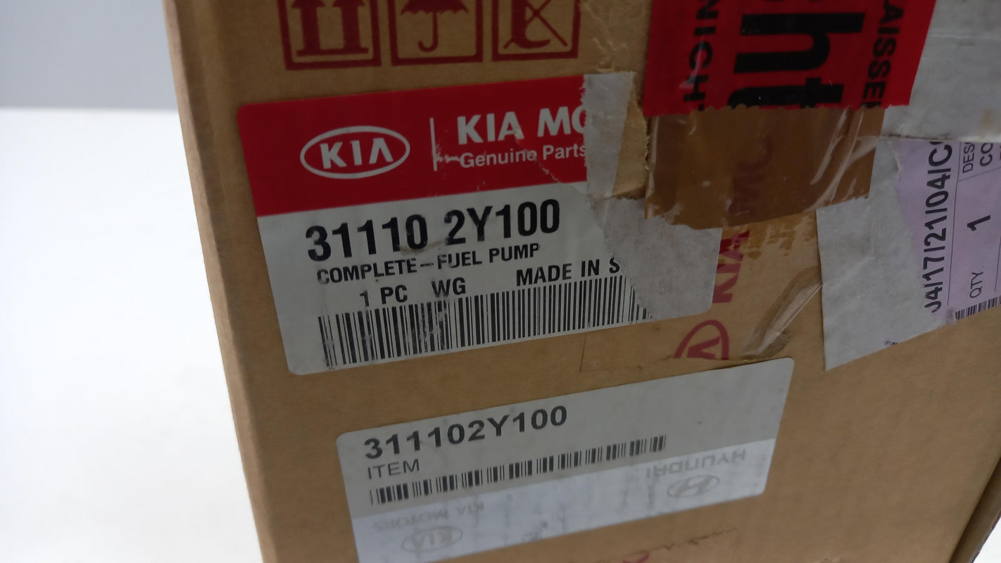 Original KIA Sportage SL 2.0 CVVT Kraftstoffpumpe 311102Y100
