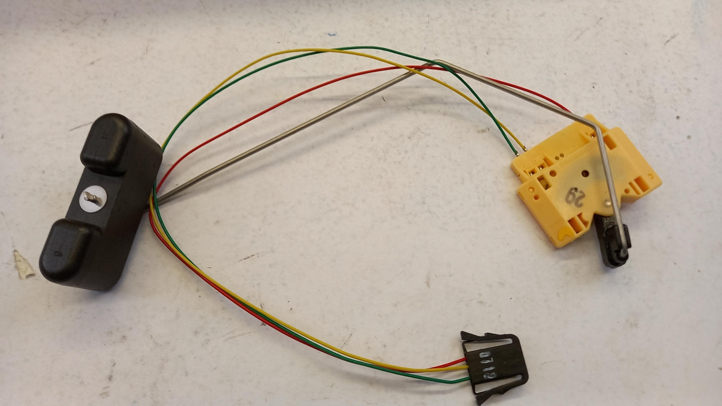 Original AUDI A4 RS4 8K A5 RS5 8F/8T Tankgeber 8K0919673L