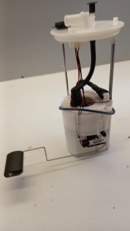 Original KIA Sportage SL 2.0 CVVT Kraftstoffpumpe 311102Y100