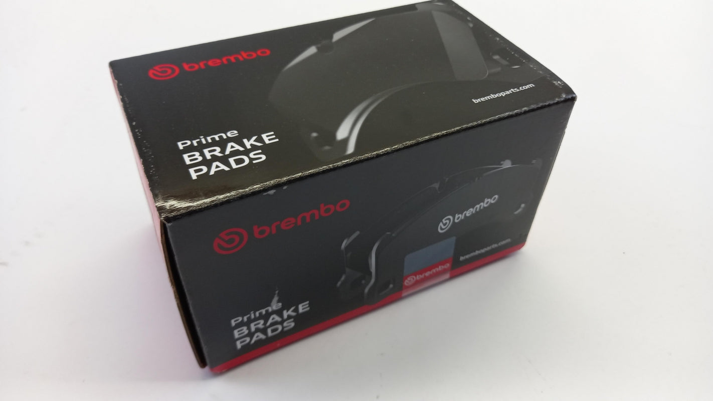 BREMBO für BMW E81 E82 E87 E88 E92 E93 E90 E91 X1 E84 Bremsbeläge hinten P06038