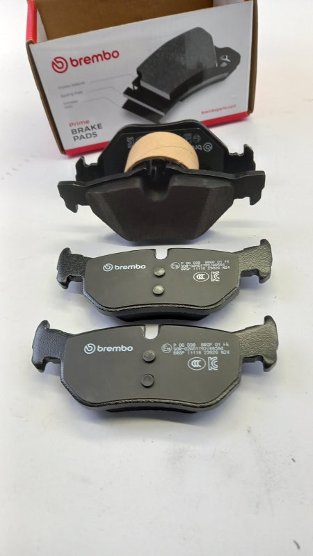 BREMBO für BMW E81 E82 E87 E88 E92 E93 E90 E91 X1 E84 Bremsbeläge hinten P06038