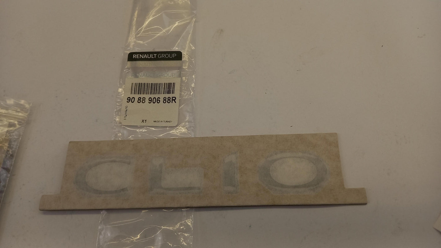 Original RENAULT Clio IV Emblem Plakette Hinten 908890688R