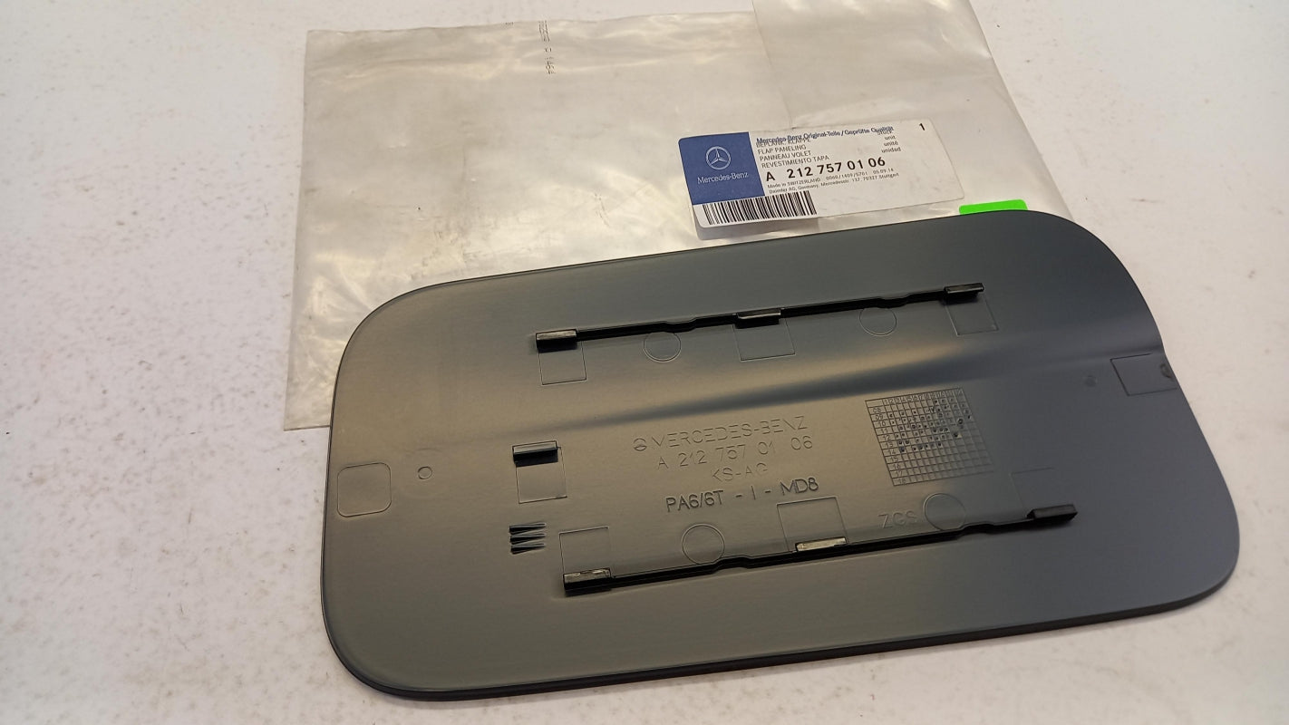 Original MERCEDES-BENZ E-klasse W212 Tankklappe A2127570106