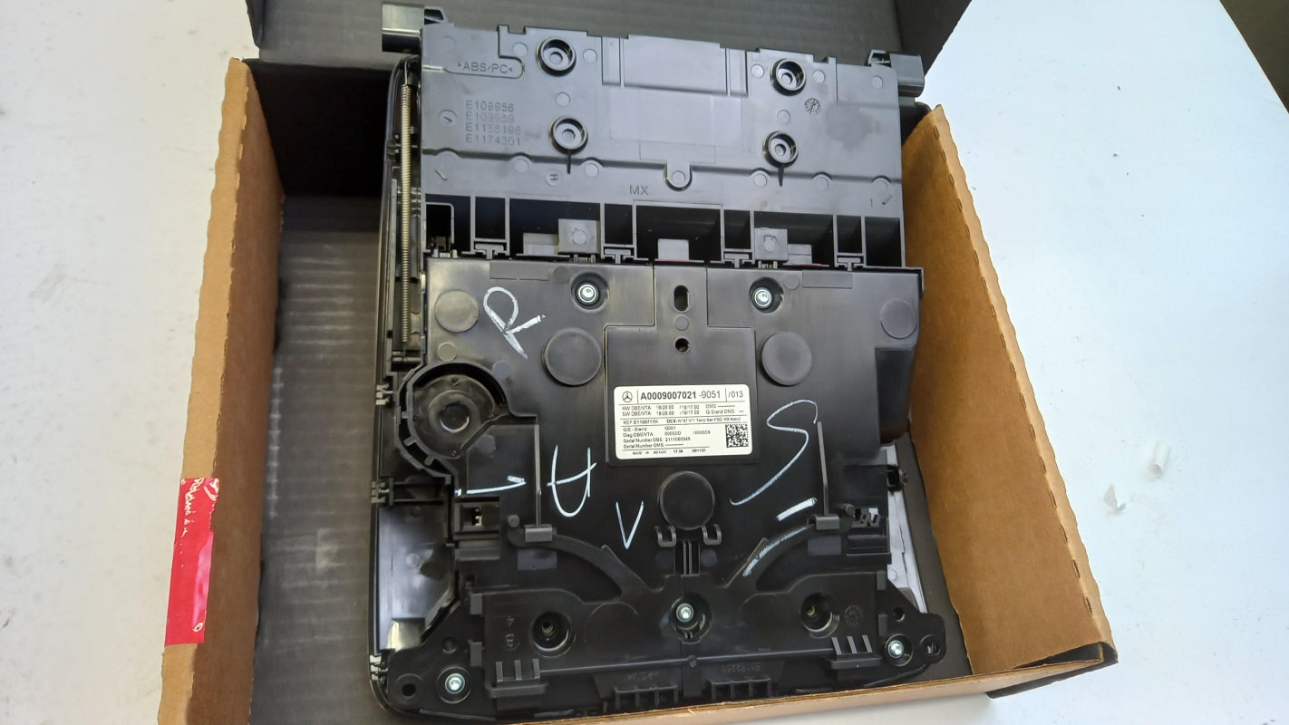 Original MERCEDES-BENZ GLE-Klasse 2020 Innenleuchte A00090070219051