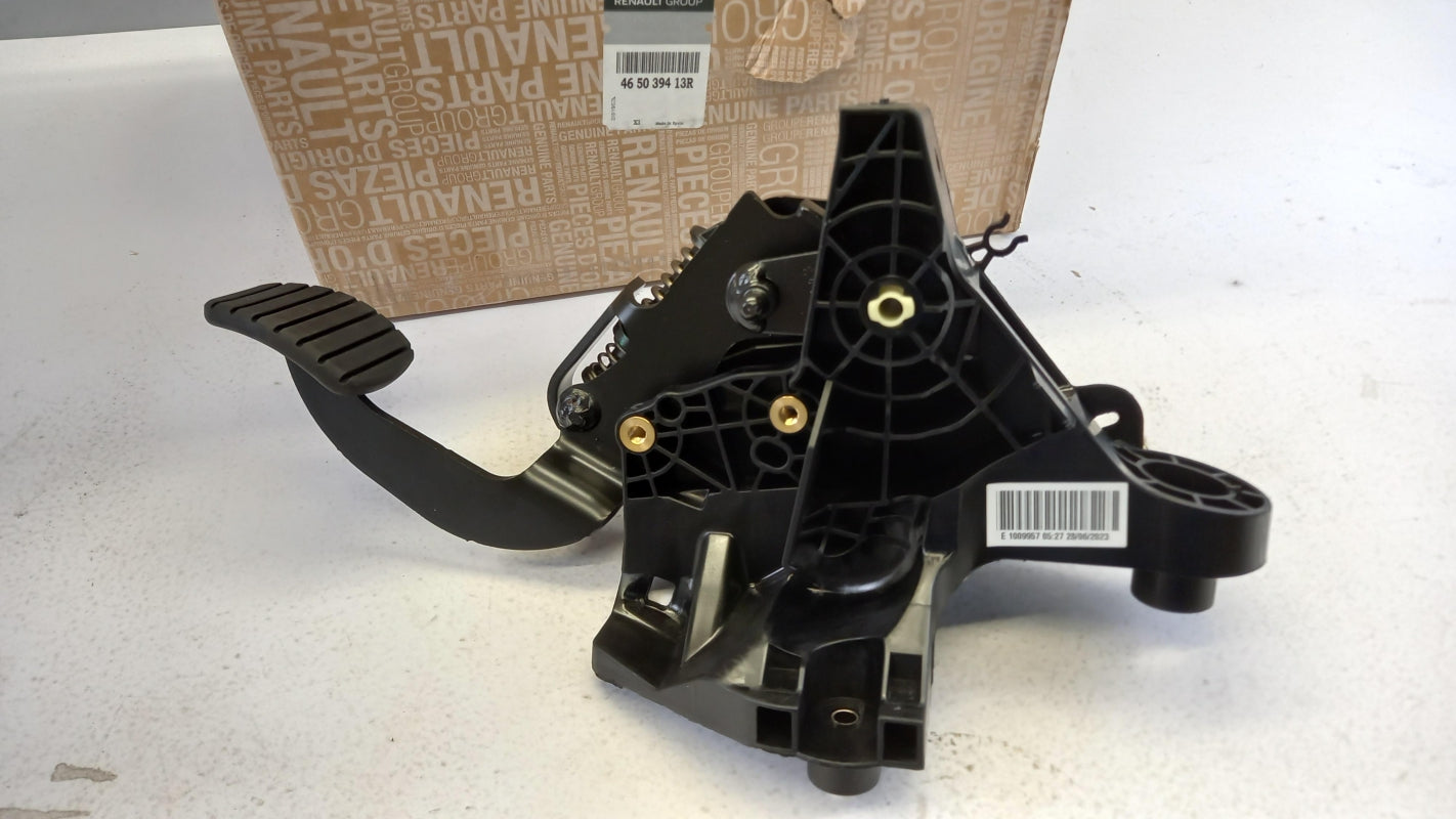 Original OE RENAULT Kupplungspedal 465039413R
