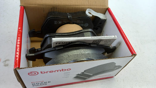 BREMBO Bremsbeläge Vorne für AUDI A3 TT SEAT SKODA VOLKSWAGEN Golf Passat P85045