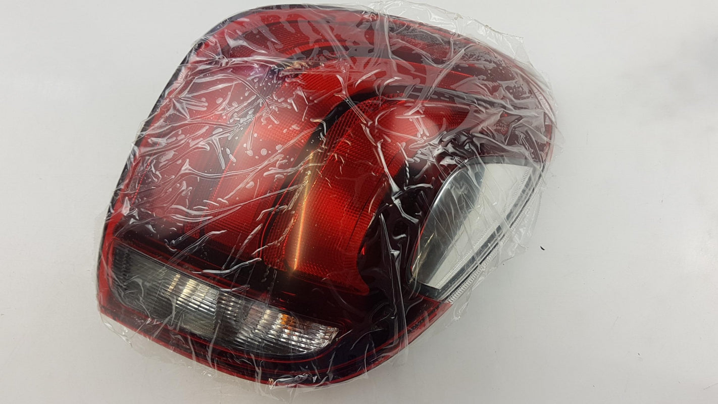 Original OE Peugeot Heckleuchte B000864480