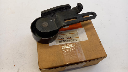 Original OE NISSAN Riemenspanner 119446F901