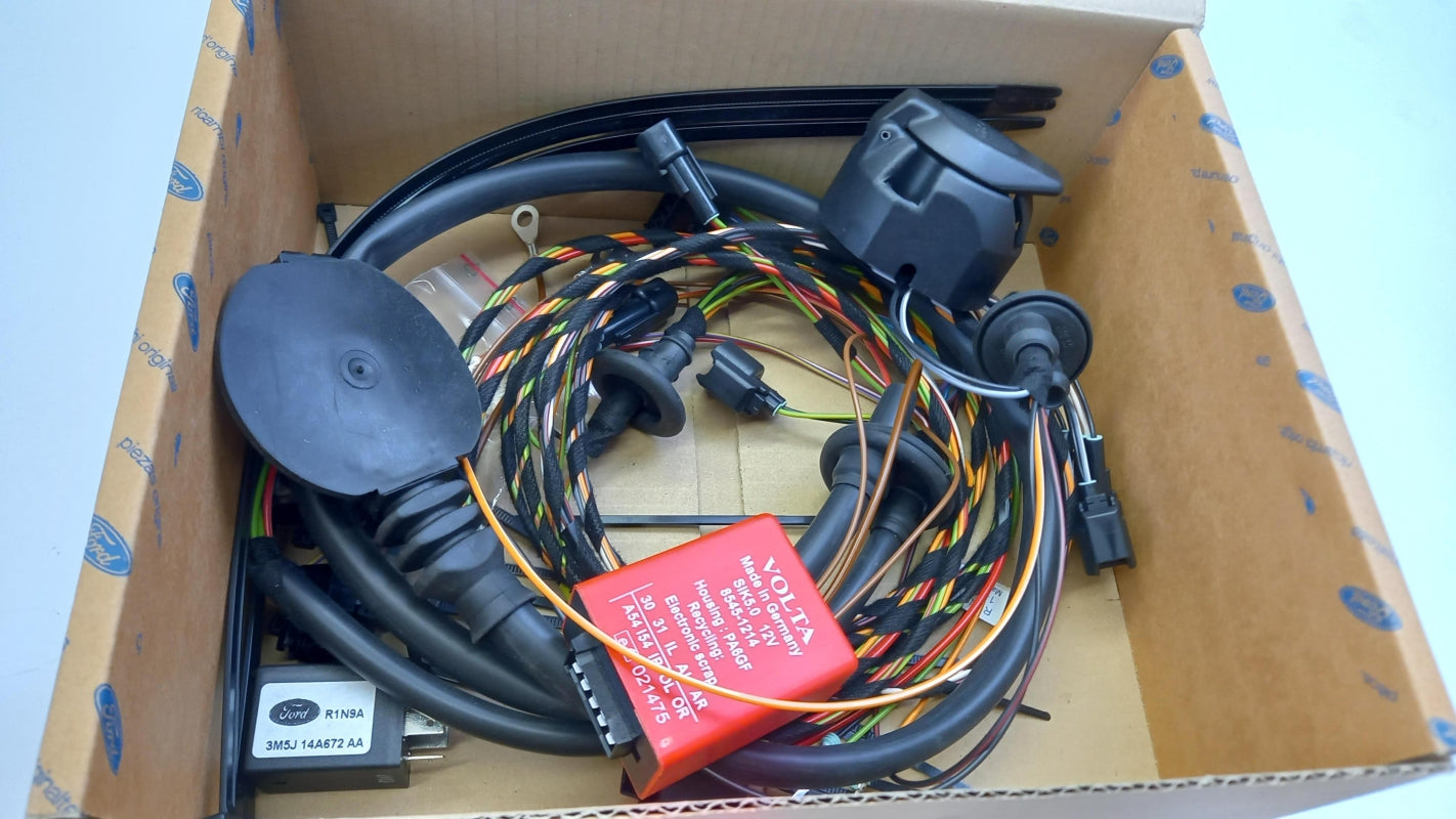 Original FORD Focus 04-08 (CAP) Anhängerkupplung Elektrosatz 7-pol 1478299