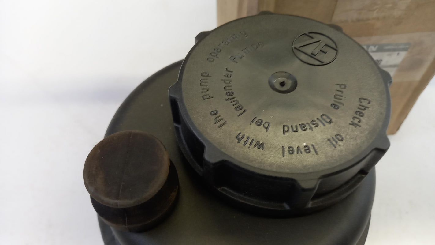 Original NISSAN Atleon TK3 NT-500 G40M Servolenkung Behälter 49180D8800