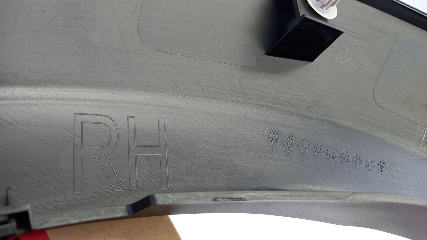Original OE MAZDA Kotflügel Zierleiste D10E51W50C