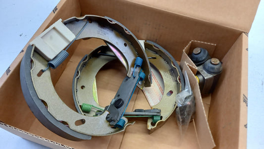 Original OE FORD Bremsbackensatz 1458735