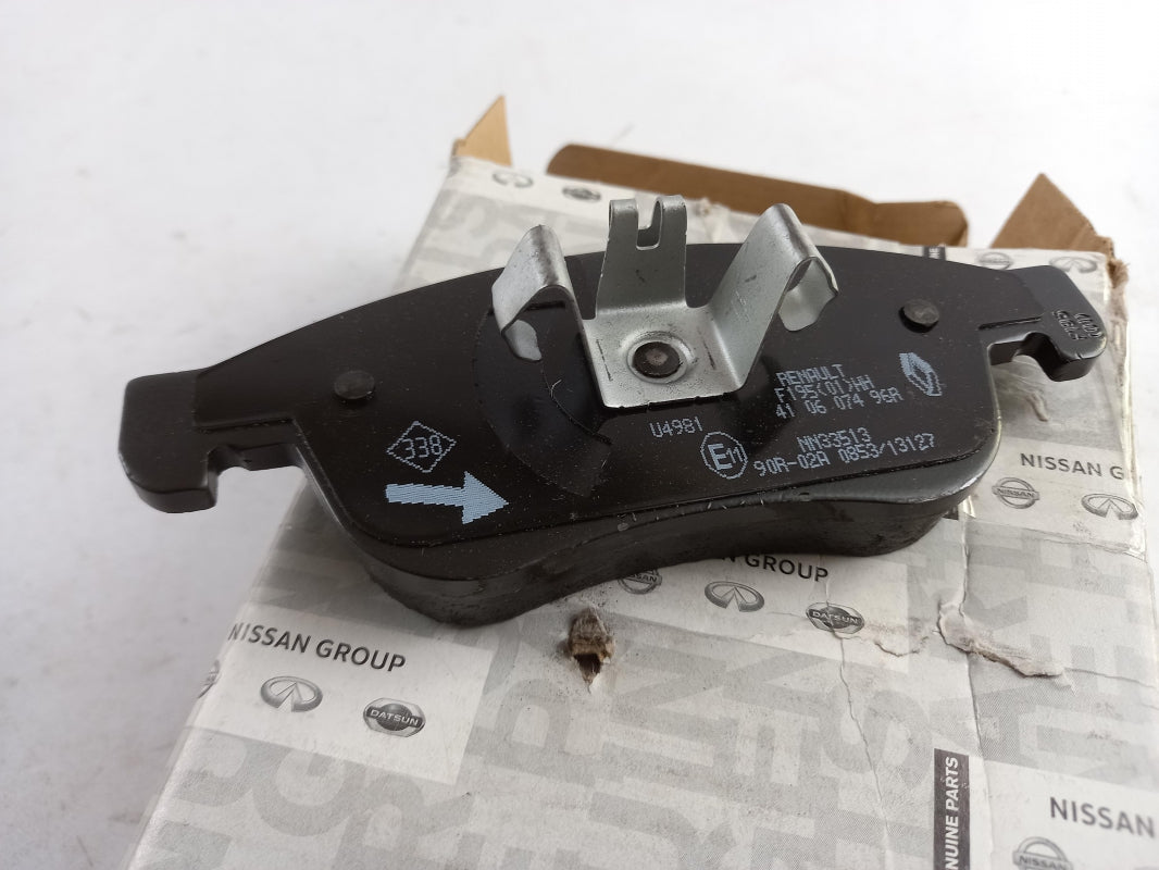 Original NISSAN Terrano D10 2014-2022 Bremsbeläge vorne 410A100QAA