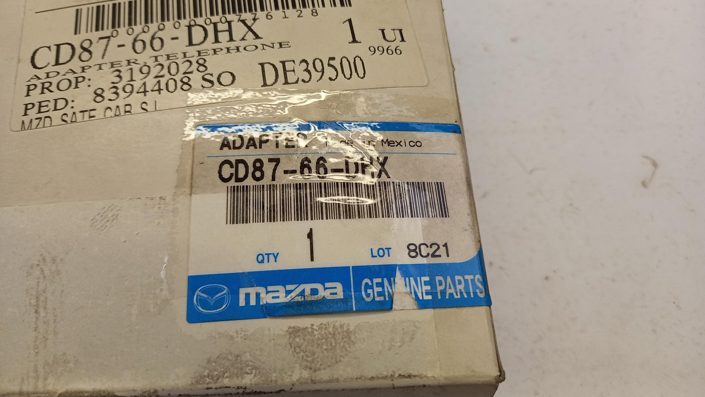 Original OE MAZDA Steuergerät CD8766DHX