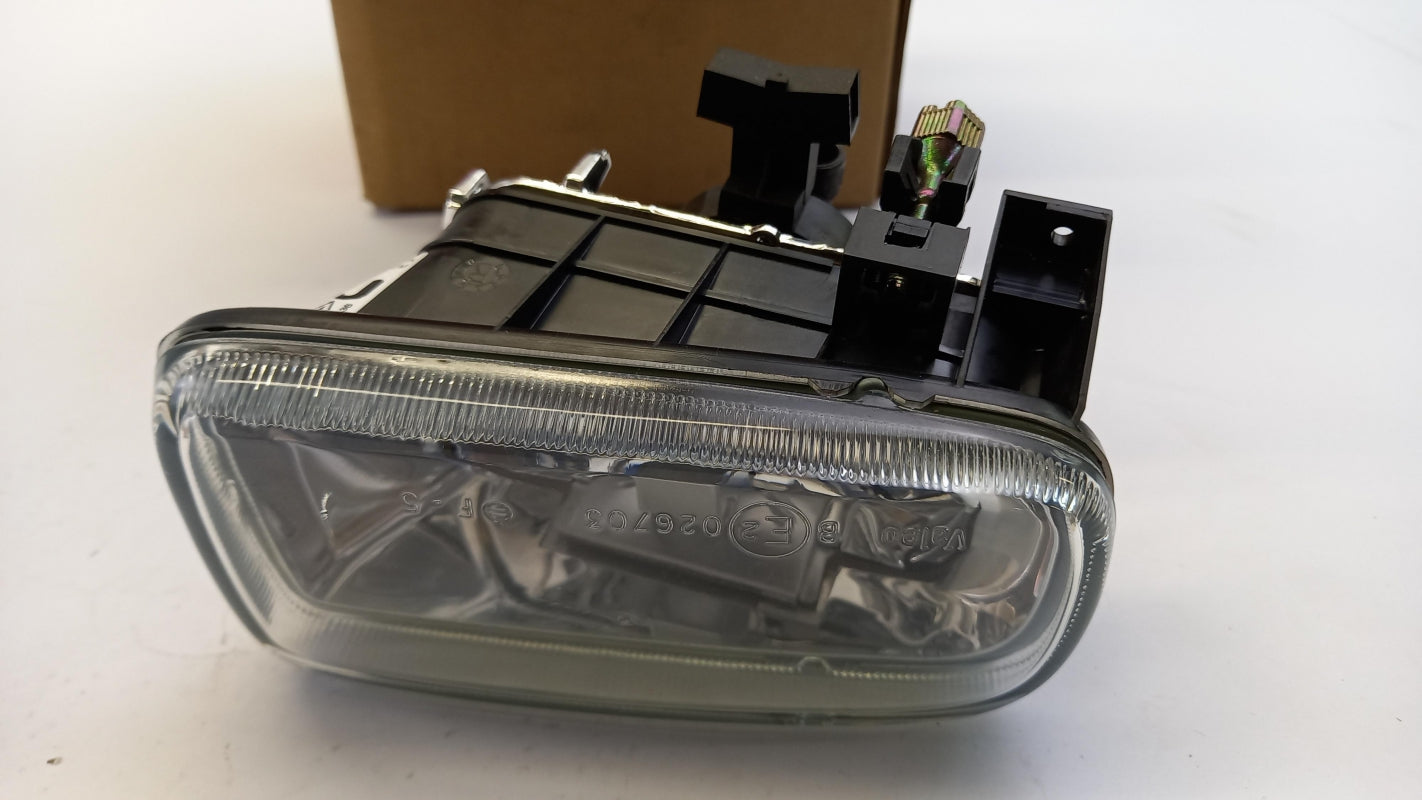 Original MAZDA 626 (GF/GW) Demio (DW) Nebelscheinwerfer rechts D20151680C