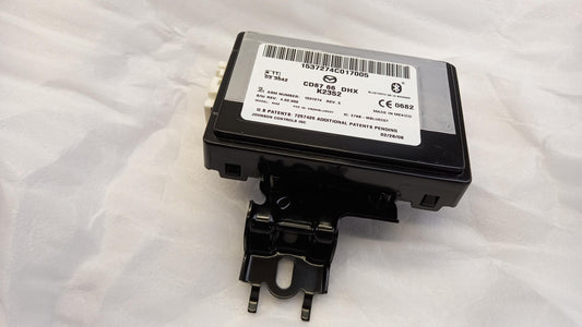 Original OE MAZDA Steuergerät CD8766DHX