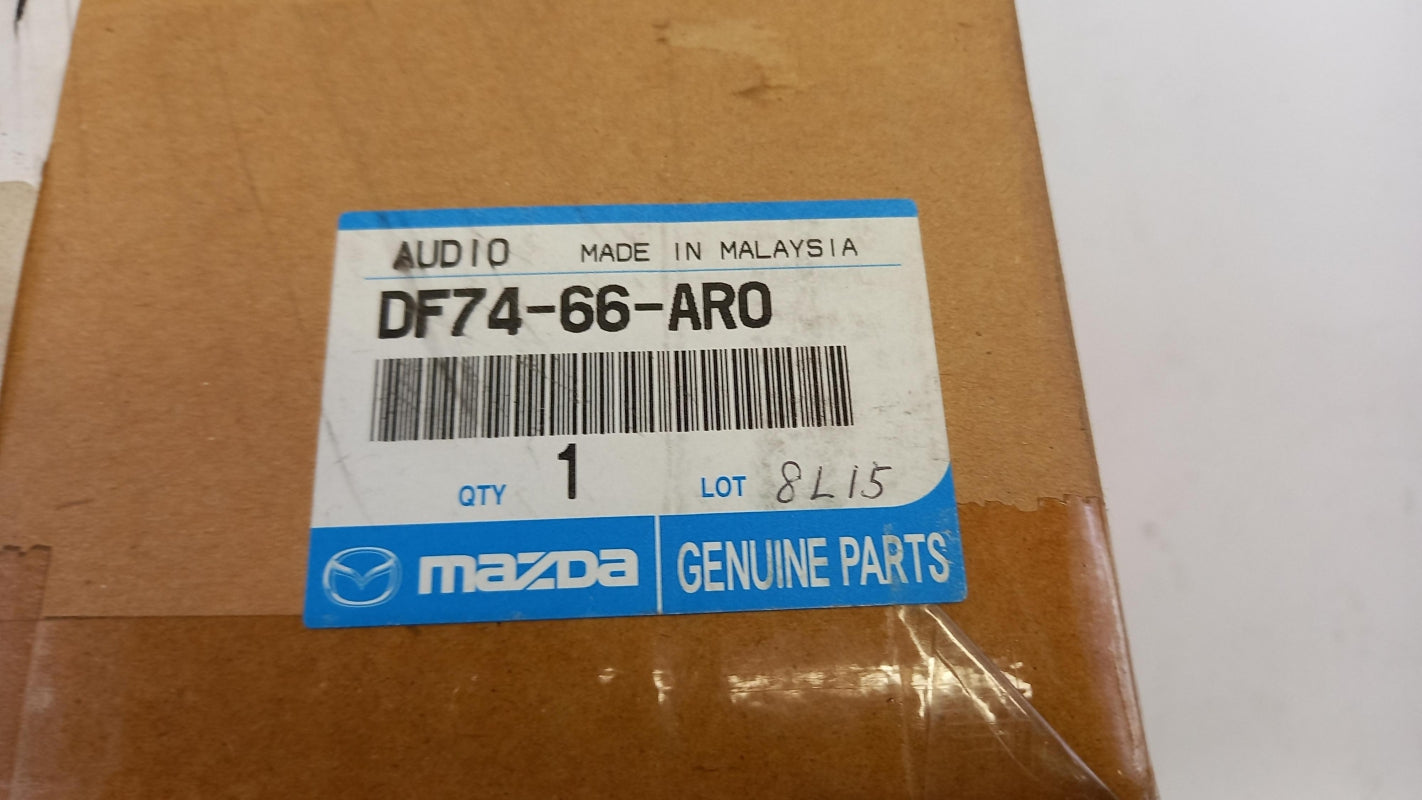 Original MAZDA 2 Multimedia Haupteinheit DF7466AR0