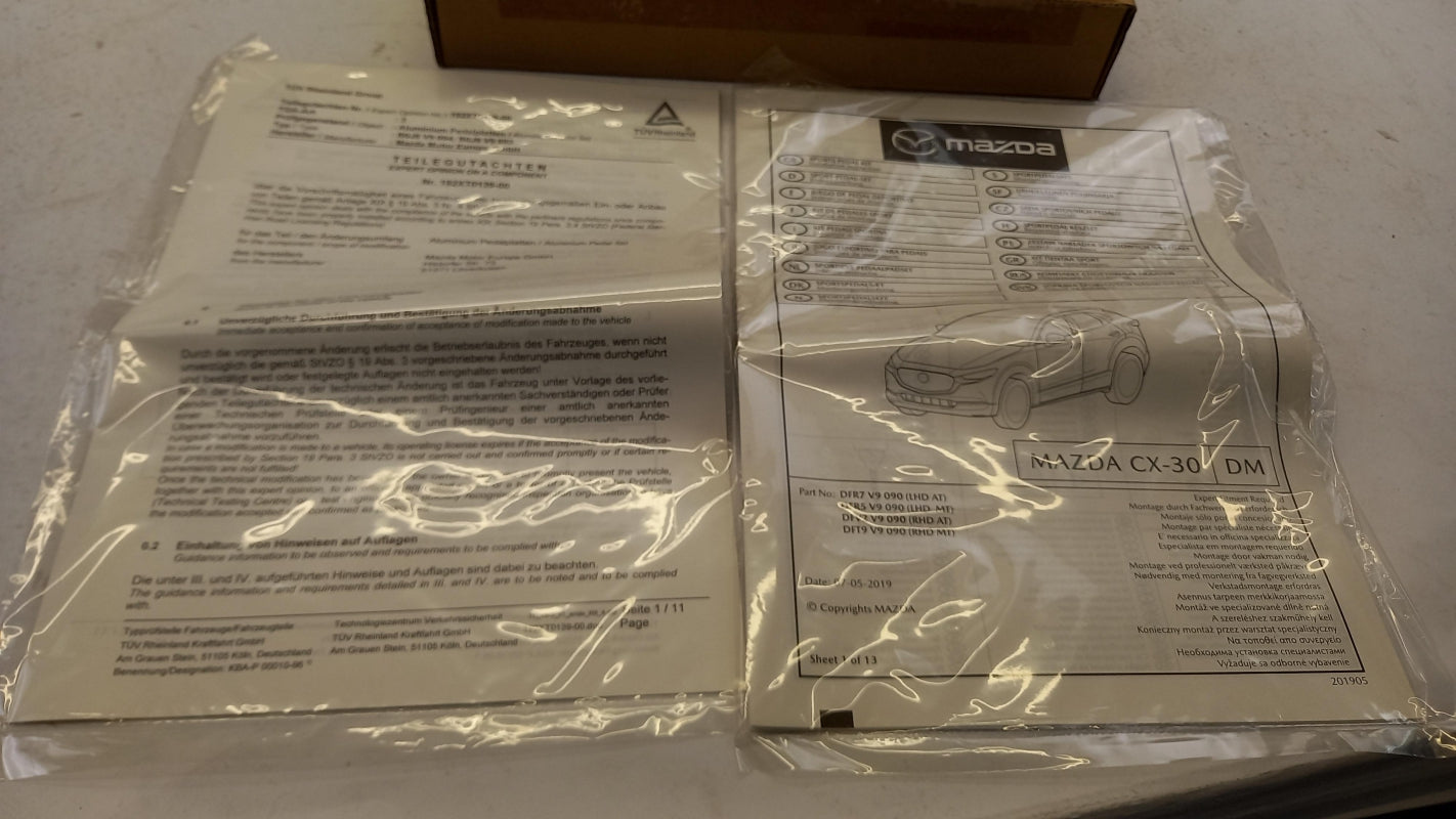 Original MAZDA CX-30 2019< Pedalauflagen DFR7V9090