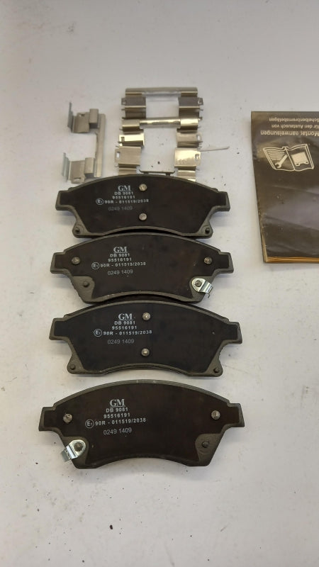 Original OPEL Astra-J Bremsbeläge vorne 95516191