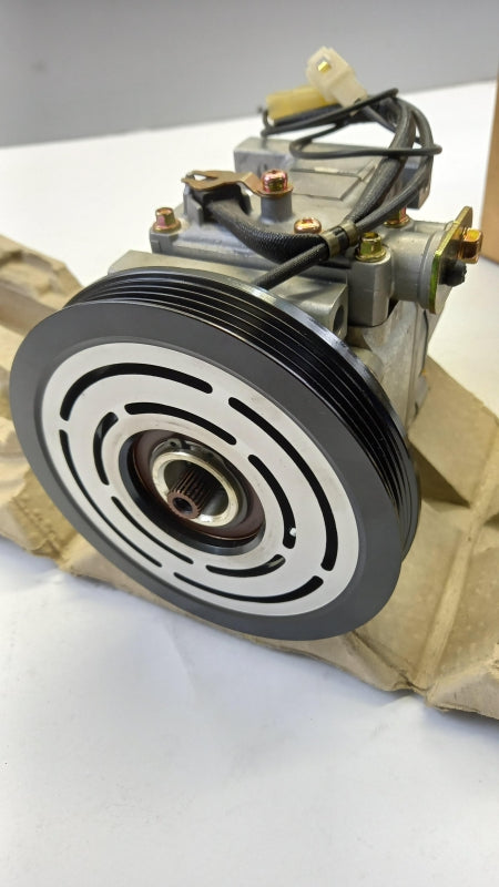Original MAZDA 323 323F Klimakompressor B22B61450B
