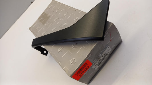 Original NISSAN Atlas Cabstar Scheinwerfer Zierleiste 75894MA00E