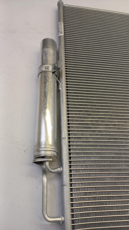 Original OE LAND ROVER Klimakondensator LR137975