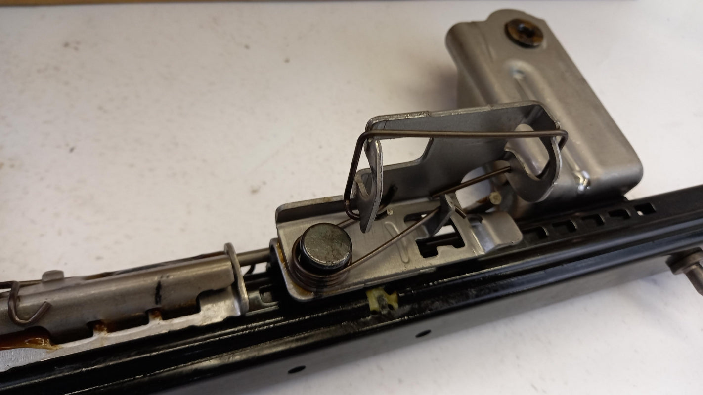 Original OE SUZUKI Sitzversteller 8660465J60000