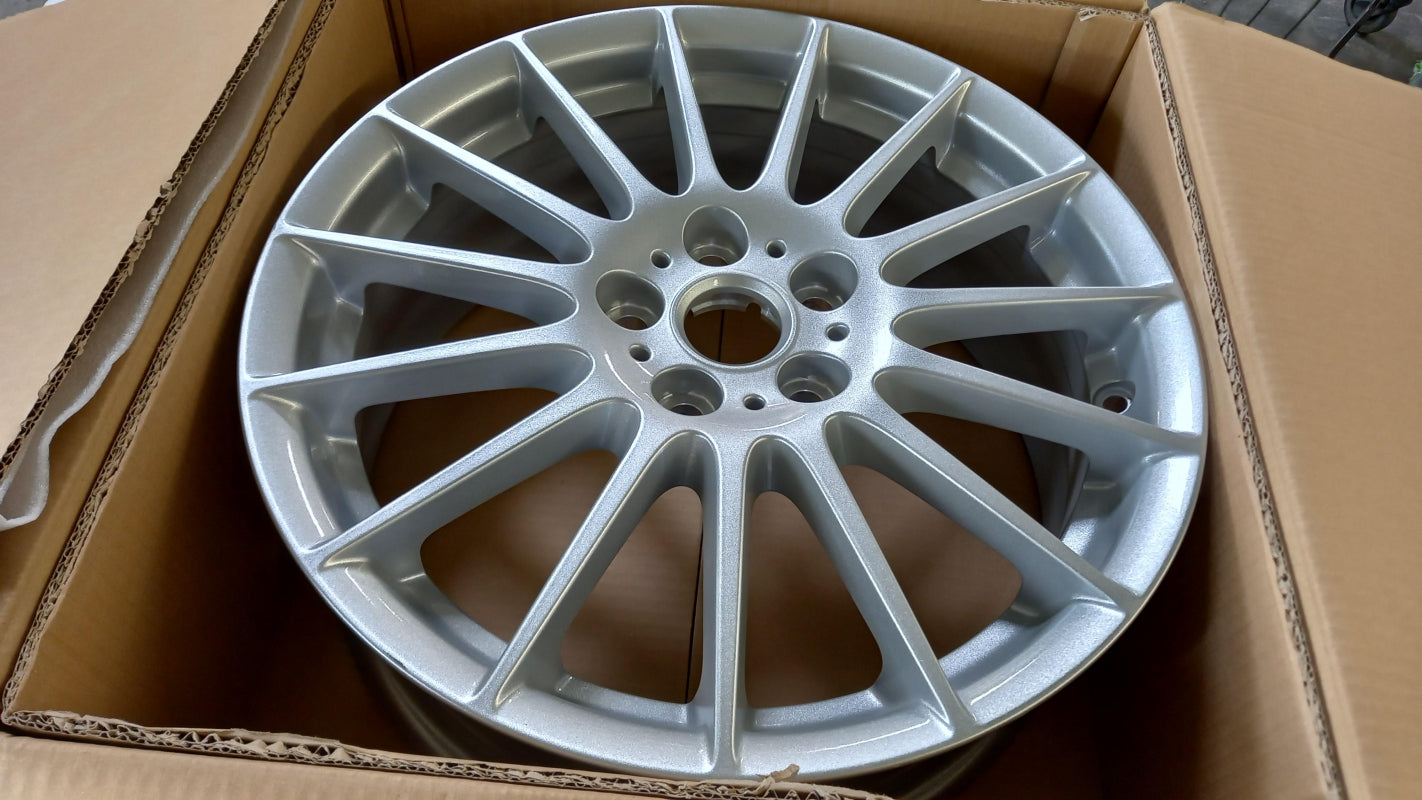 Original JAGUAR XE Range (X760) 2015> 6.5J*R17 Felge T4N3704