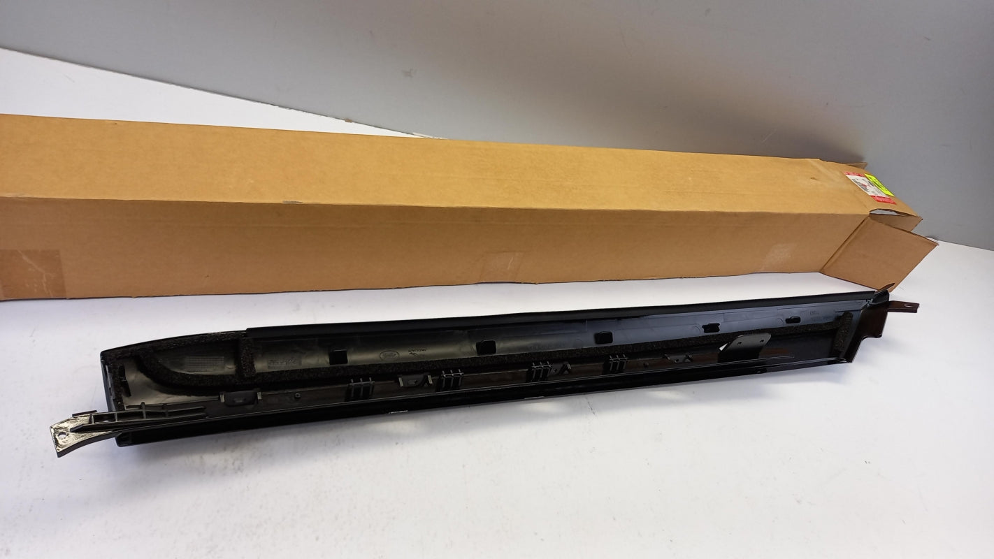 Original OE LAND ROVER Säulenverkleidung LR096446