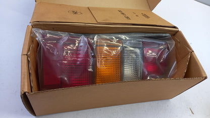 Original VOLVO 740 940 960 Heckleuchte Rücklicht rechts 9127611