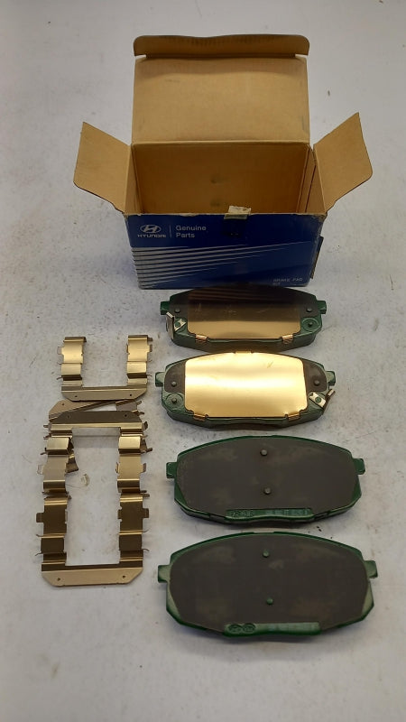 Original HYUNDAI I30 (2007-2012) Bremsbeläge vorne 581011HA20