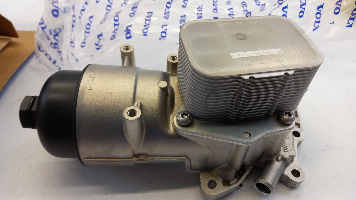 Original VOLVO C30 V40 V50 V60 V70 S80 Ölfiltergehäuse mit Kühler 31321630