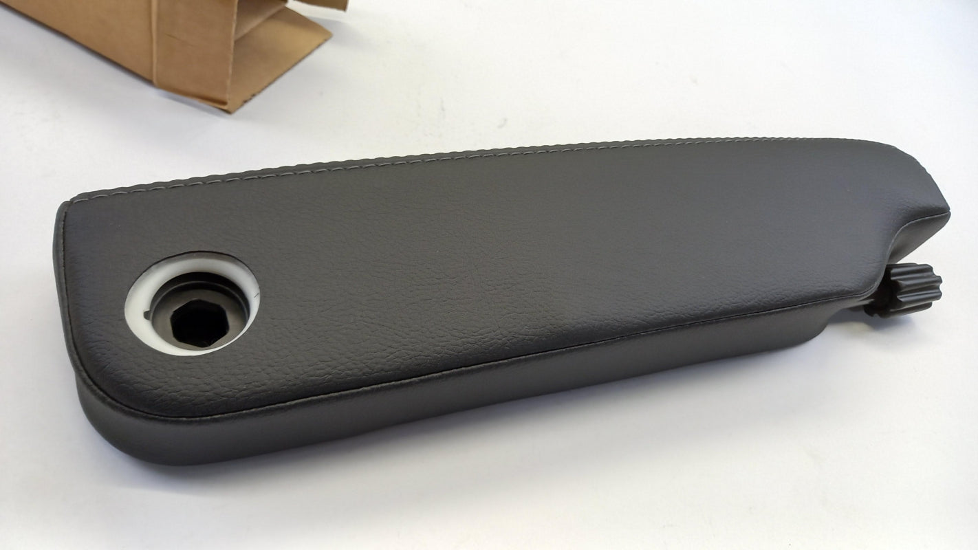 Original RANGE ROVER Sport L320 10-13 Armlehne vorne links LR055799