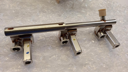 Original JAGUAR F-Pace X152 XF XJ X351 Kraftstoff Verteilerrohr Links AJ813750