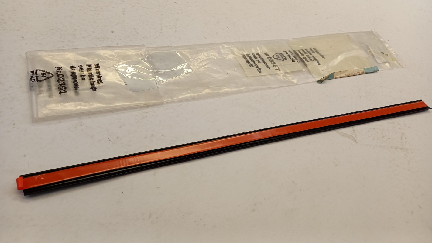 Original OE BMW Türscheiben Dichtung 51365A097A4