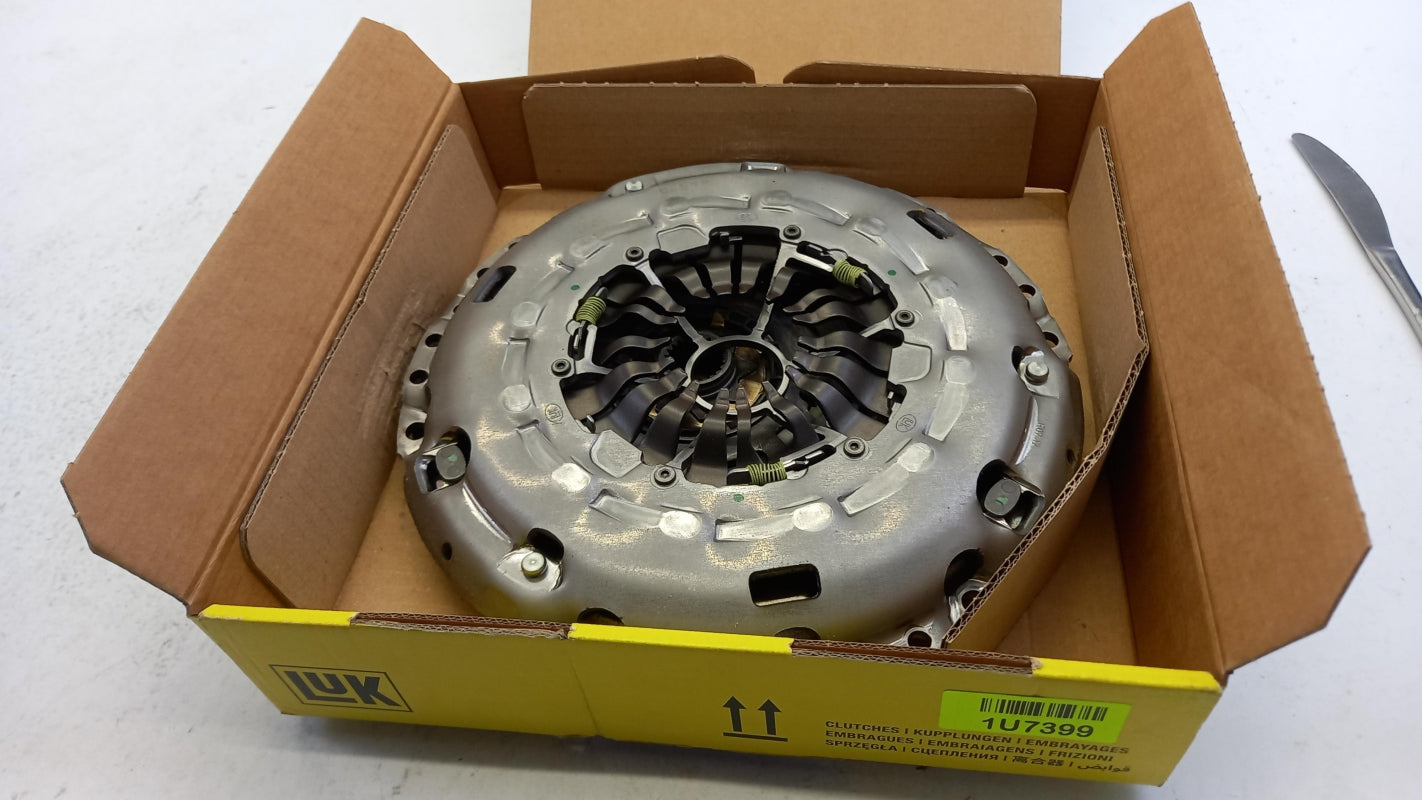 Original LUK für FORD Focus C-Max (CB3) Kuga Kupplungssatz 624329709